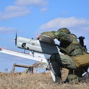 烏克蘭揭秘俄無人機，關鍵部件來自多國，打臉俄自主研制！ ...