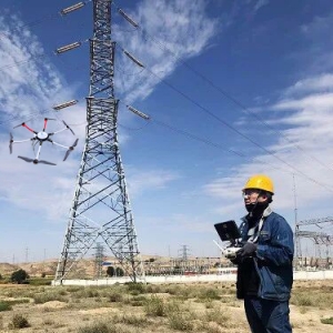 國(guó)網(wǎng)蘭州供電公司開(kāi)啟無(wú)人機(jī)巡線新模式