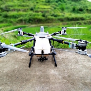 【一個中心三個支撐】   萬安：首臺農用無人機“上崗”，科技助農提質增效 ...